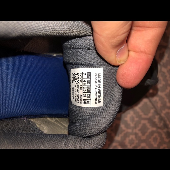 reebok running shoes - Picture 3 of 3